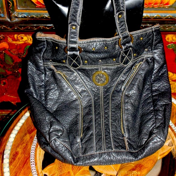 Sparrow True Black Crossbody Bag - Picture 3 of 10